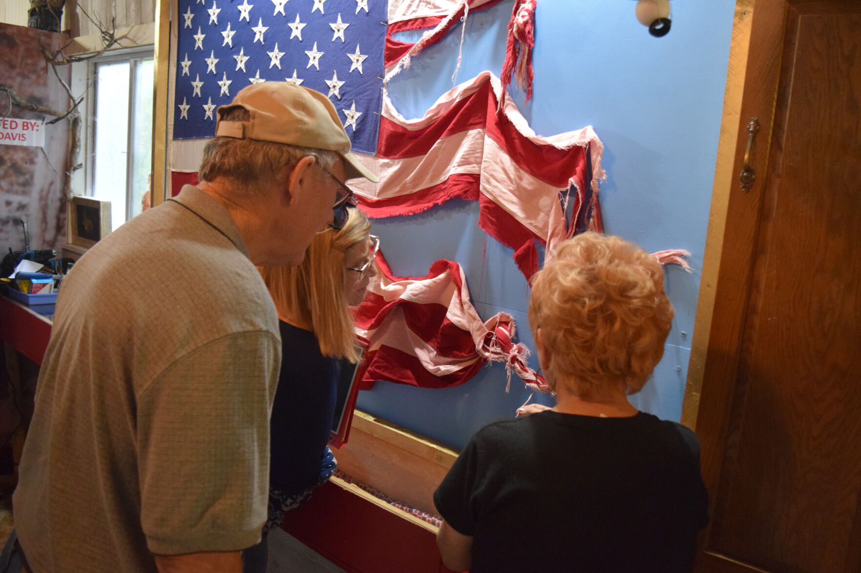 Flag viewing